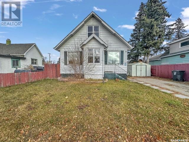318 4th Avenue W Property Photo