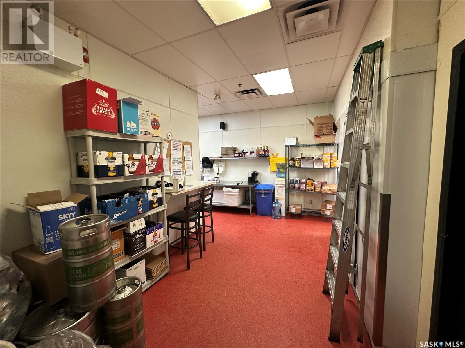 2 146 Broadway Street E Property Photo 13
