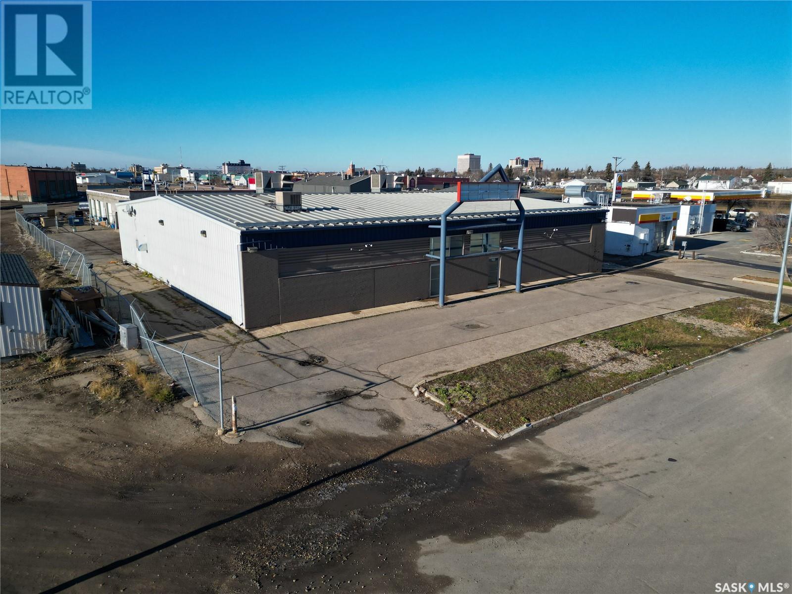 1525 5th Avenue E Property Photo 3