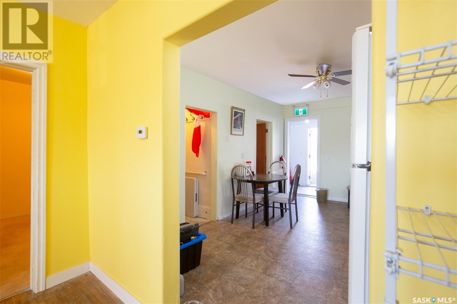 426 Fairford Street W Property Photo 7
