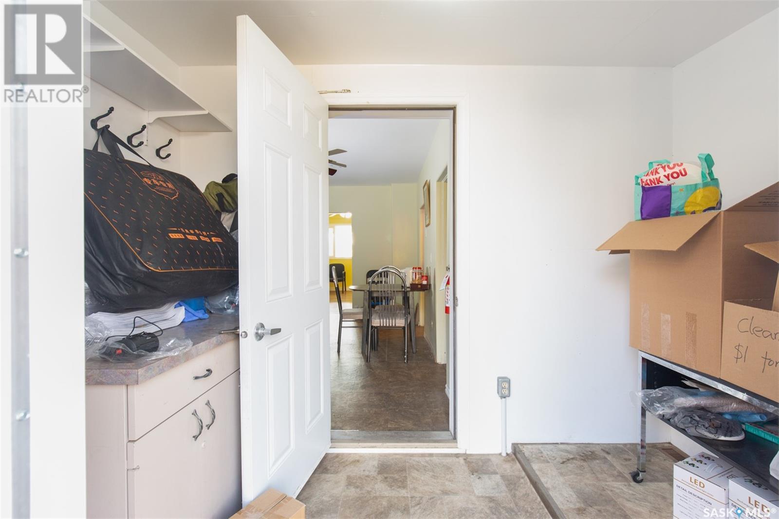 426 Fairford Street W Property Photo 11