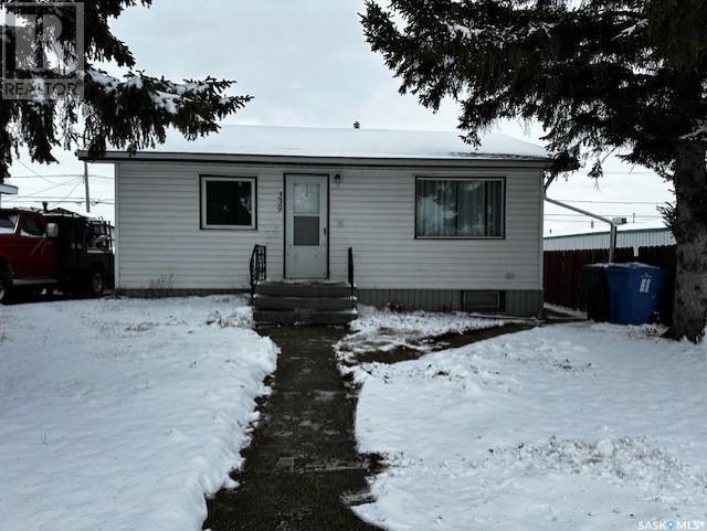 339 2nd Avenue E Property Photo