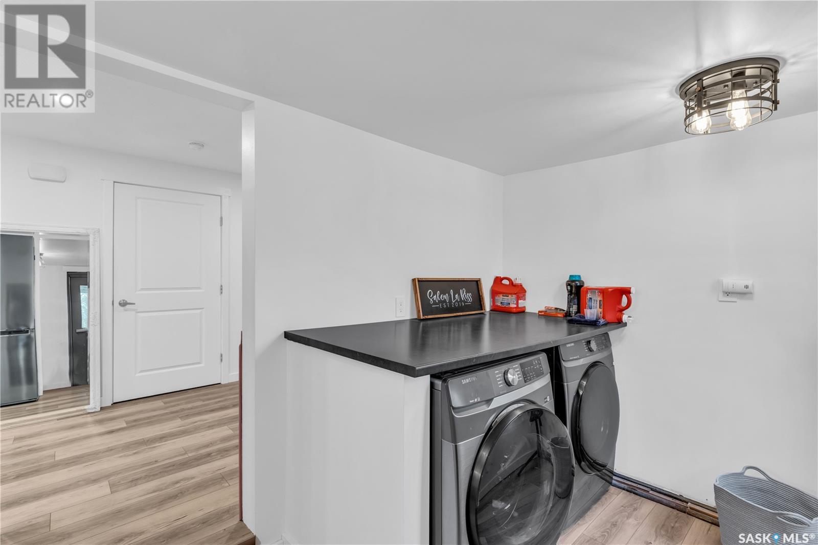 315 Central Street W Property Photo 14
