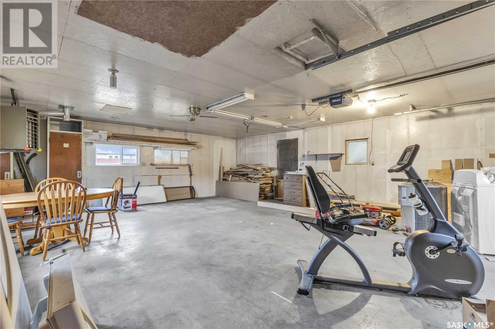 315 Central Street W Property Photo 17