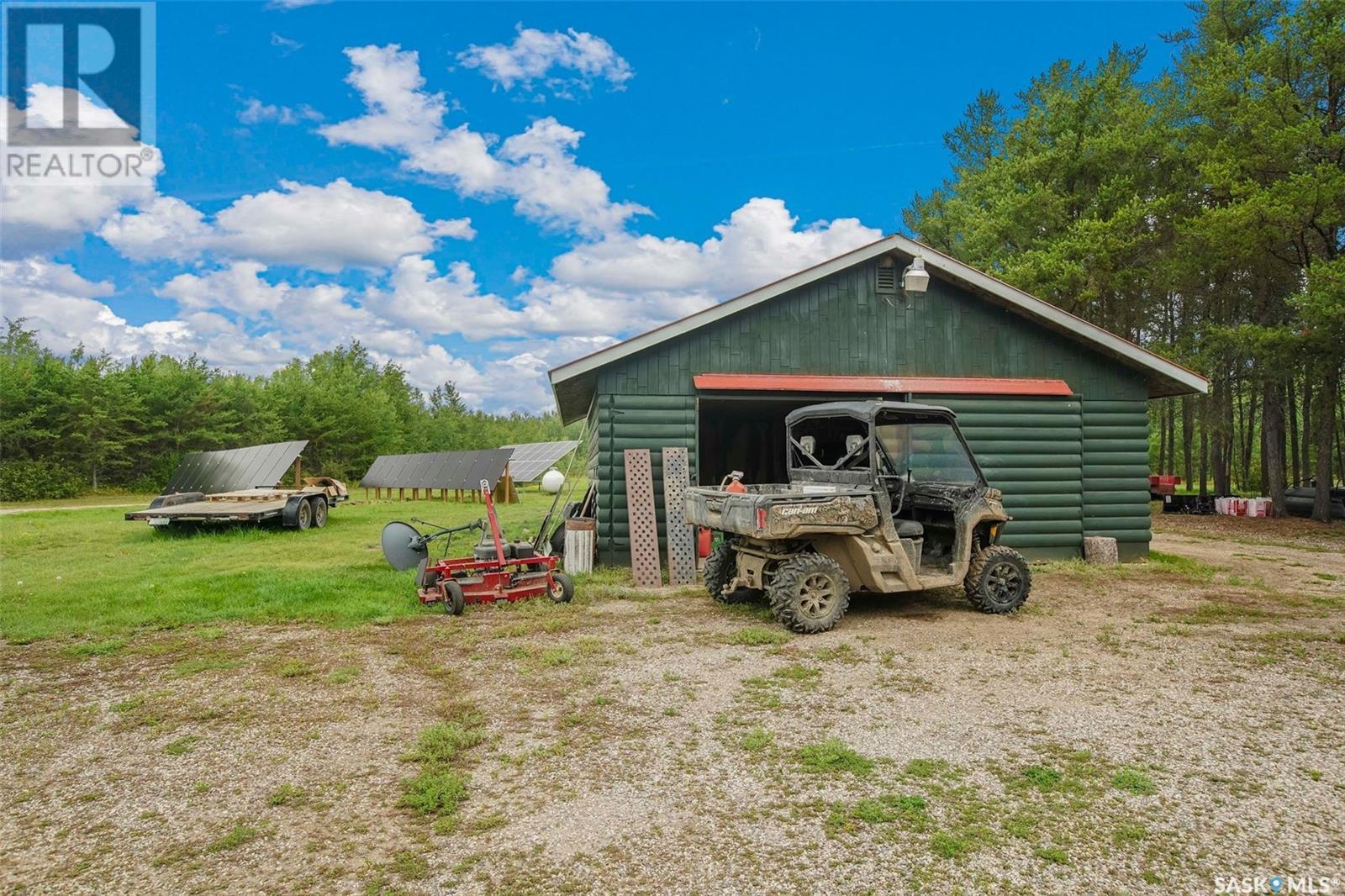 Tobin Lake Trophy Adventures Property Photo 27