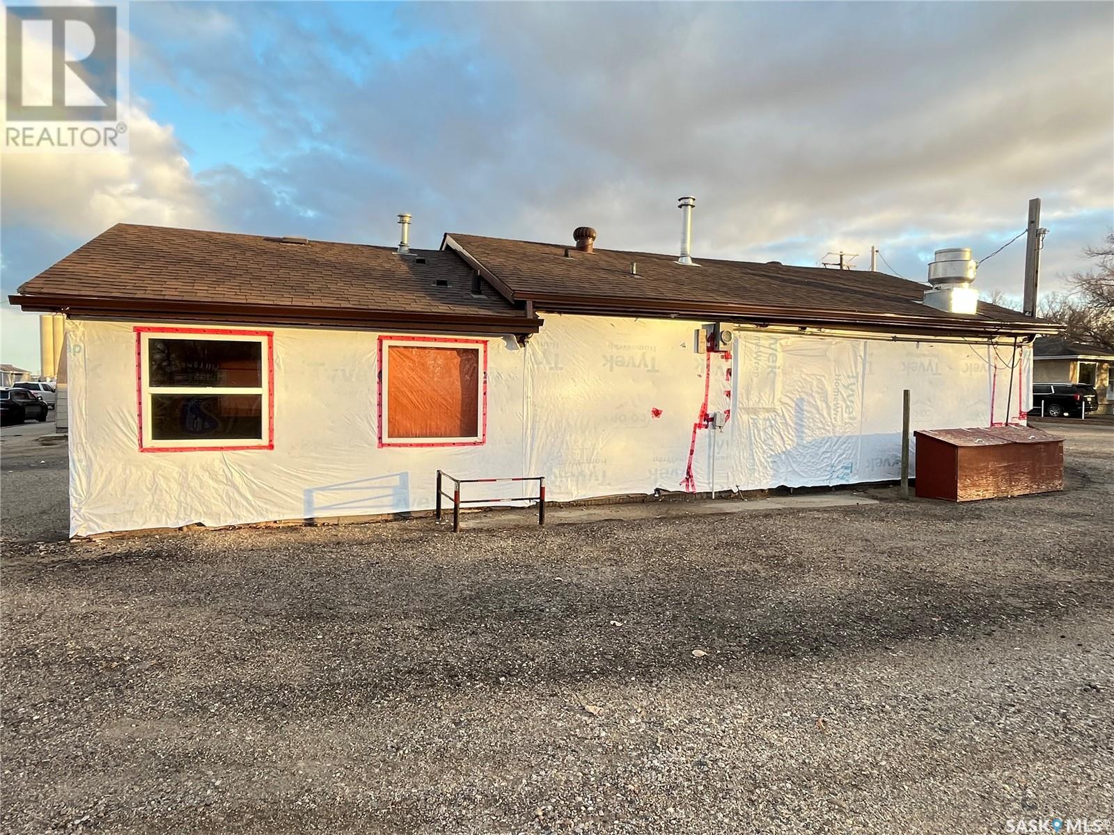 2 Pacific Avenue Property Photo 4