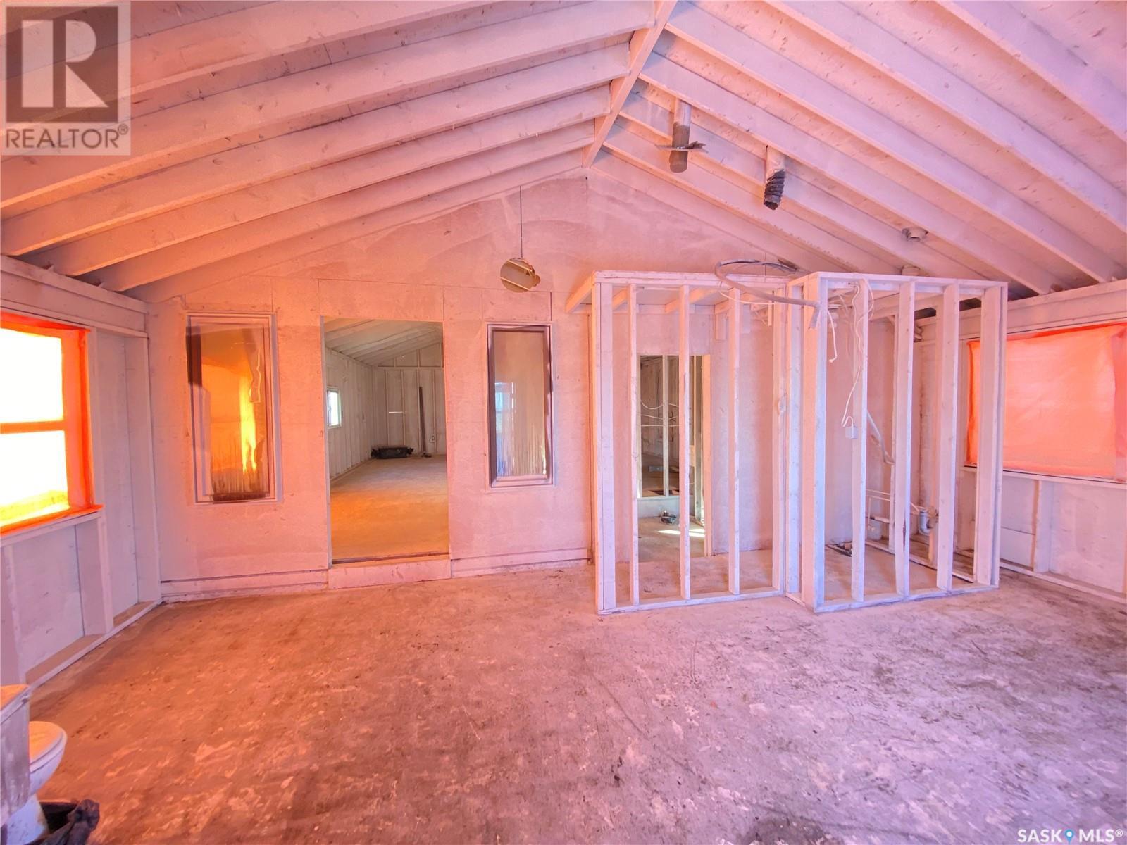 2 Pacific Avenue Property Photo 12