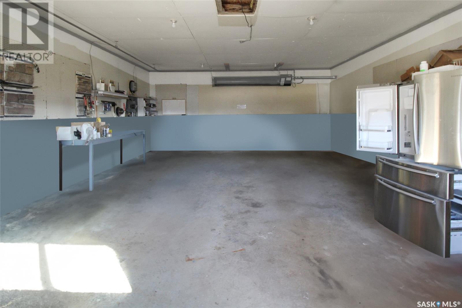 4 1964 South Service Road W Property Photo 2
