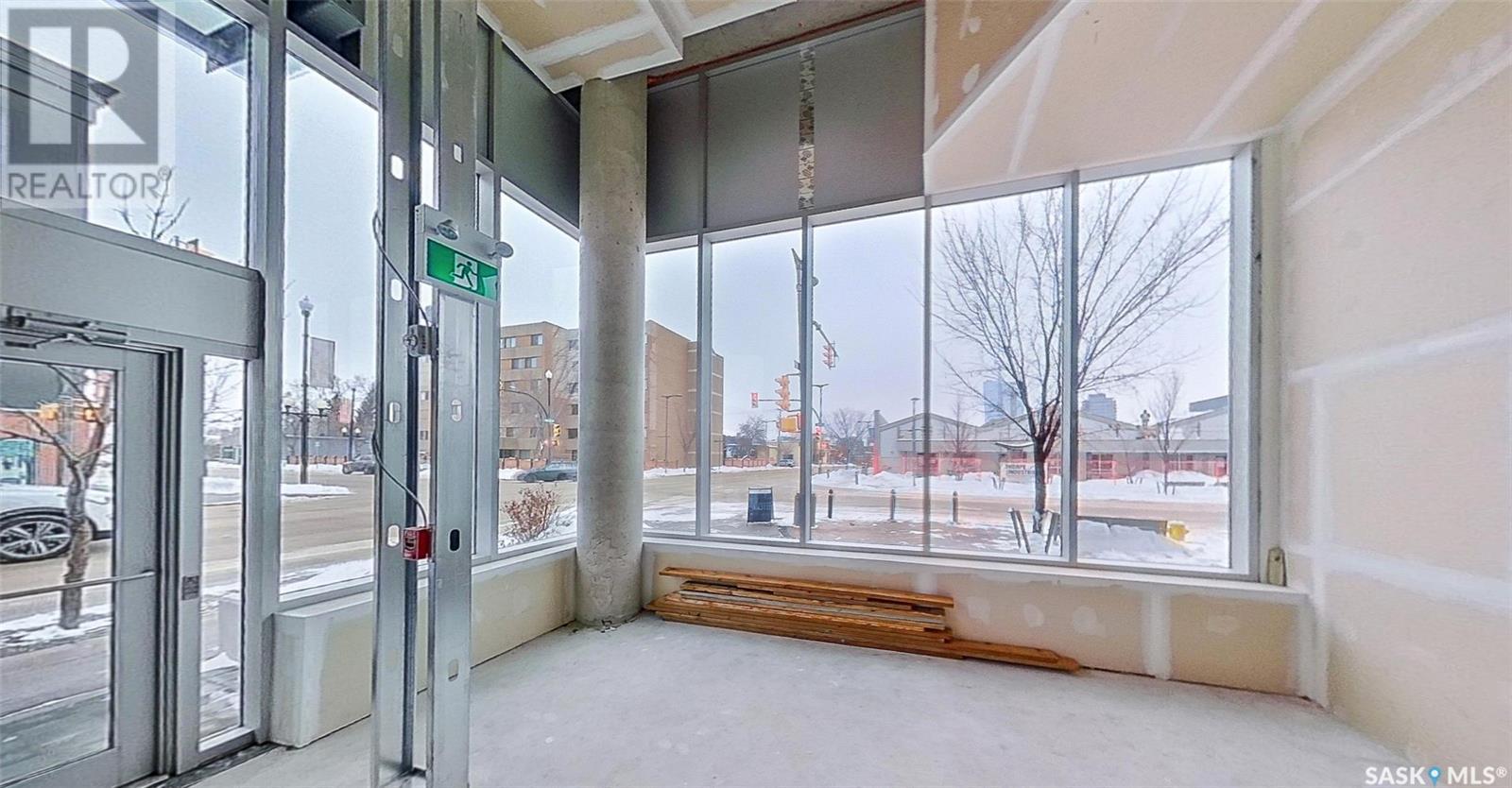 201 19th Street W Property Photo 1