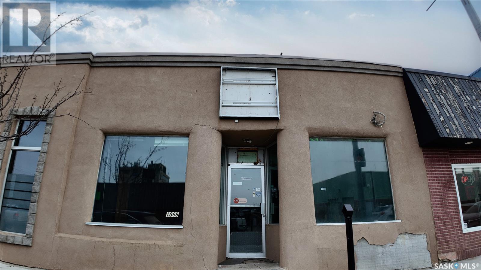 1086 102nd Street Property Photo 1