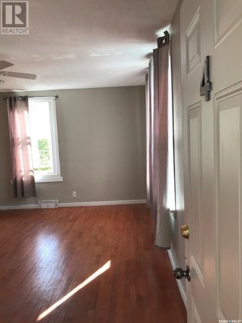 301 Cheadle Street E Property Photo 24