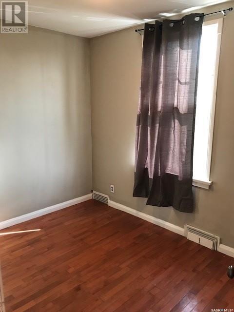 301 Cheadle Street E Property Photo 27