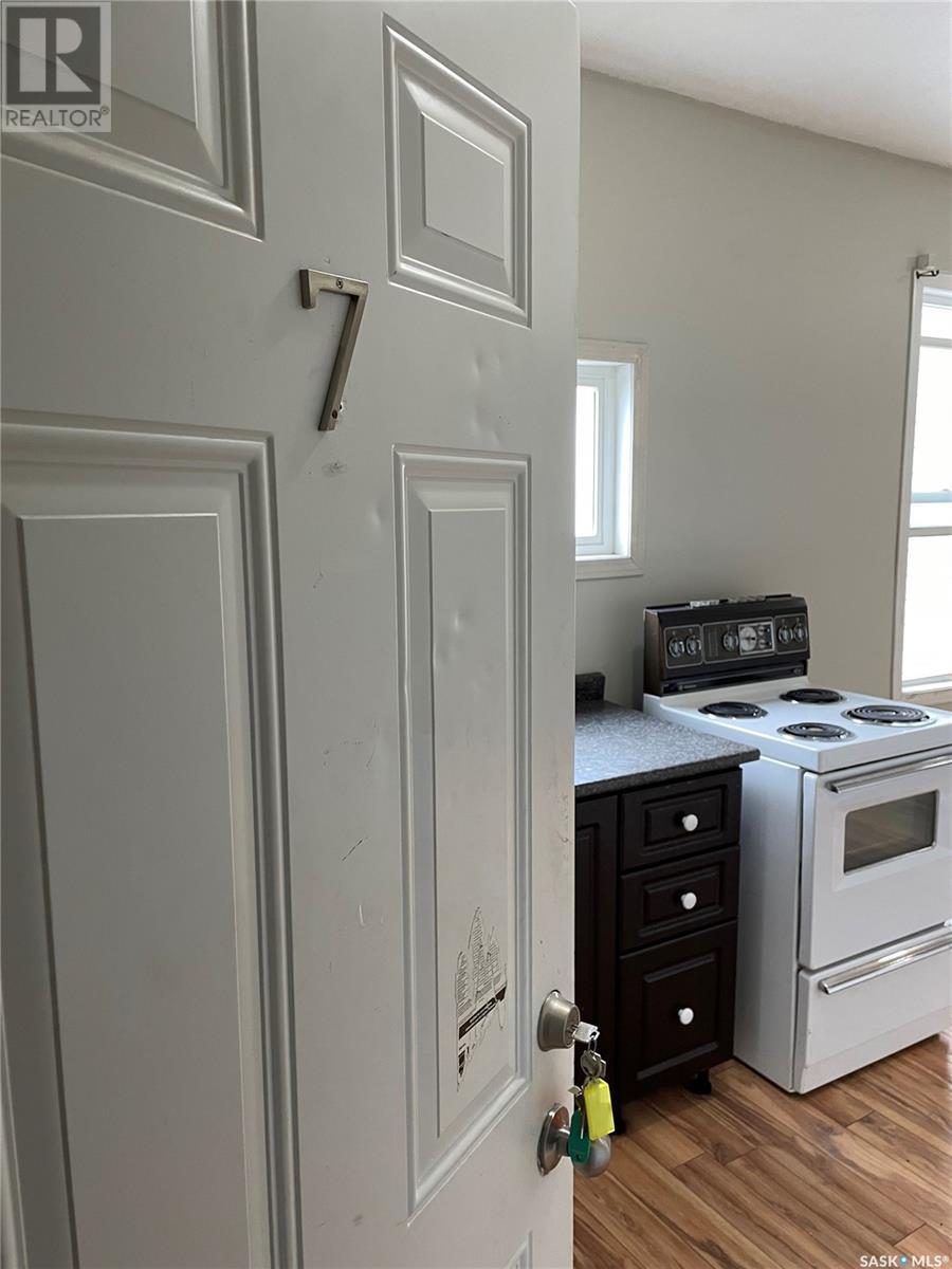 301 Cheadle Street E Property Photo 34