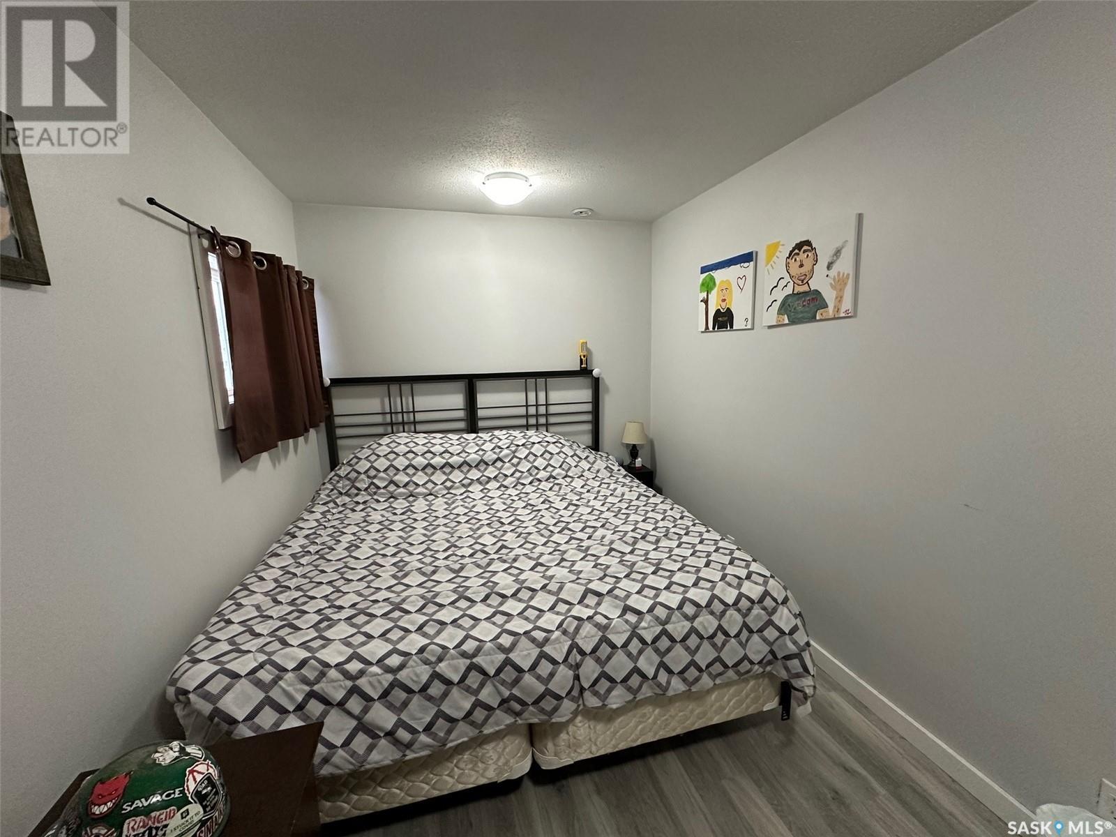 811 Albert Street Property Photo 7