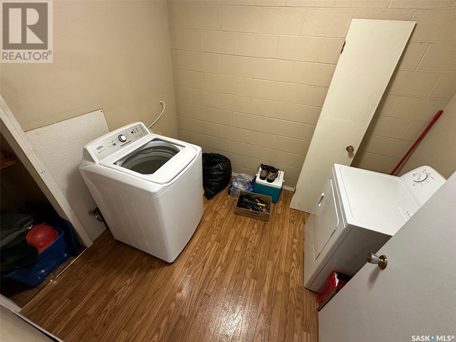 811 Albert Street Property Photo 11