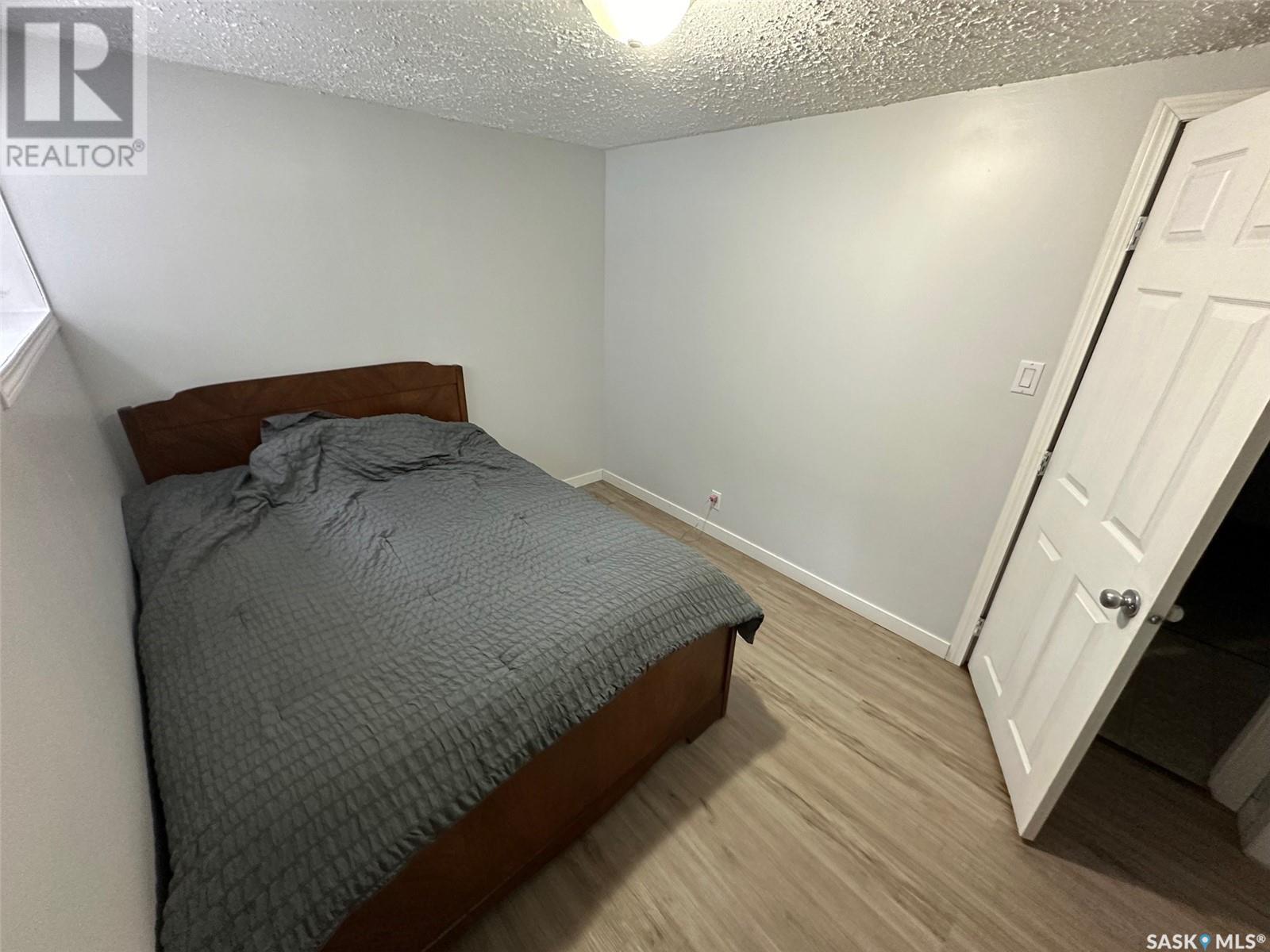 811 Albert Street Property Photo 14