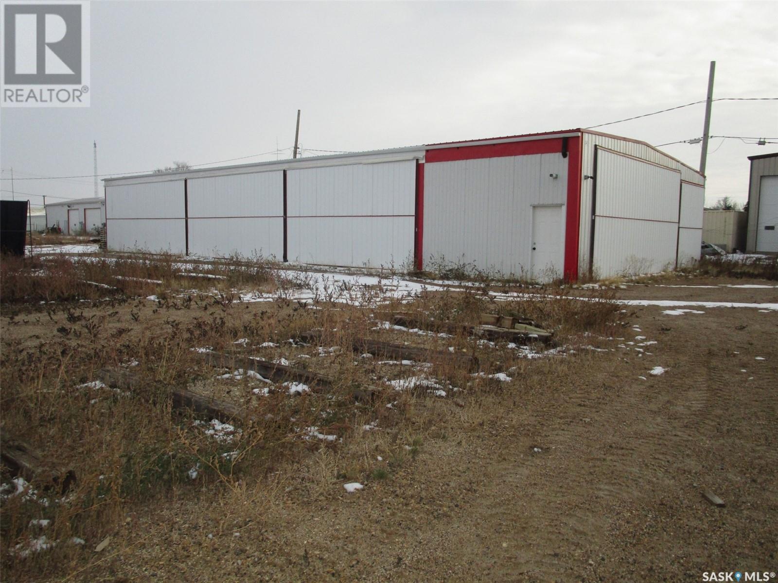 114 7th Avenue W Property Photo 3