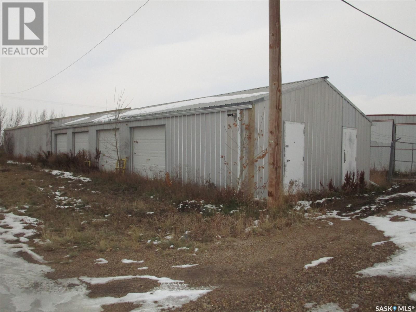 114 7th Avenue W Property Photo 4