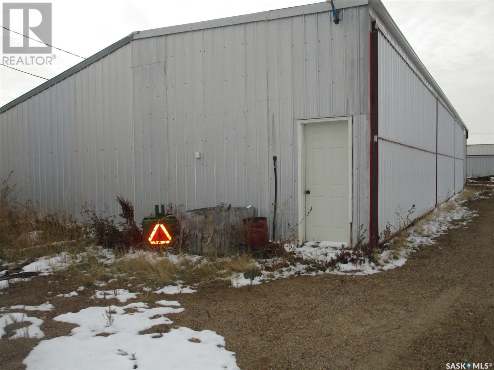 114 7th Avenue W Property Photo 5