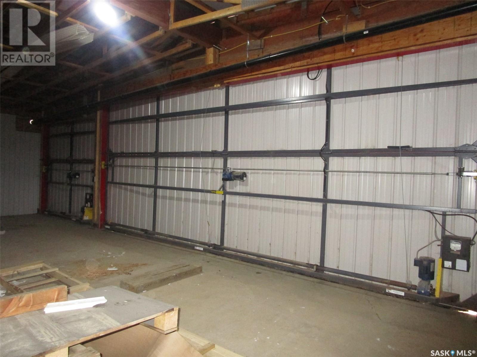 114 7th Avenue W Property Photo 8
