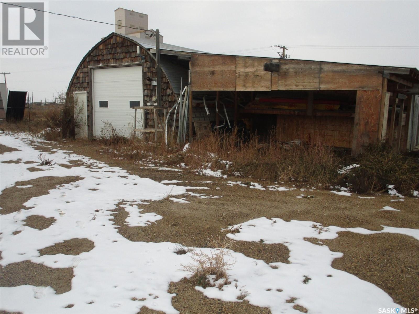 114 7th Avenue W Property Photo 10