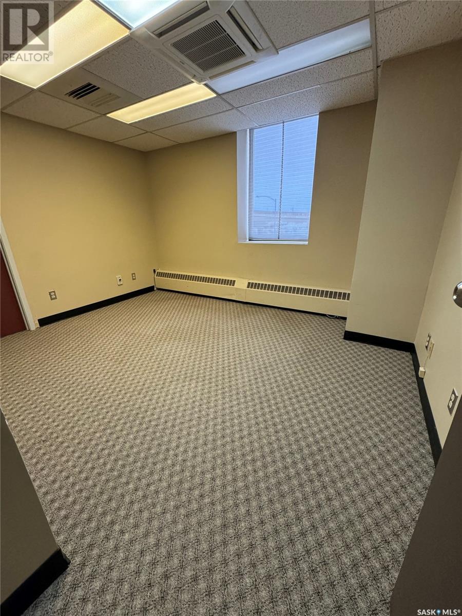 Unit 2w 77 15th Street E Property Photo 5