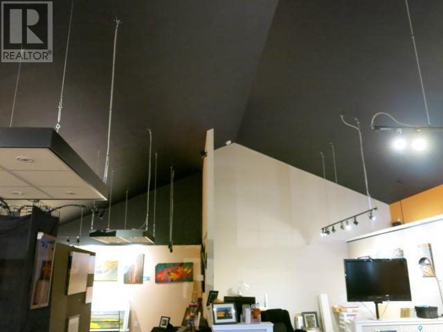 1 1st Avenue N Property Photo 16