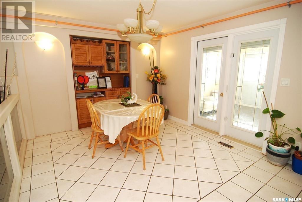 2915 37th Street W Property Photo 4