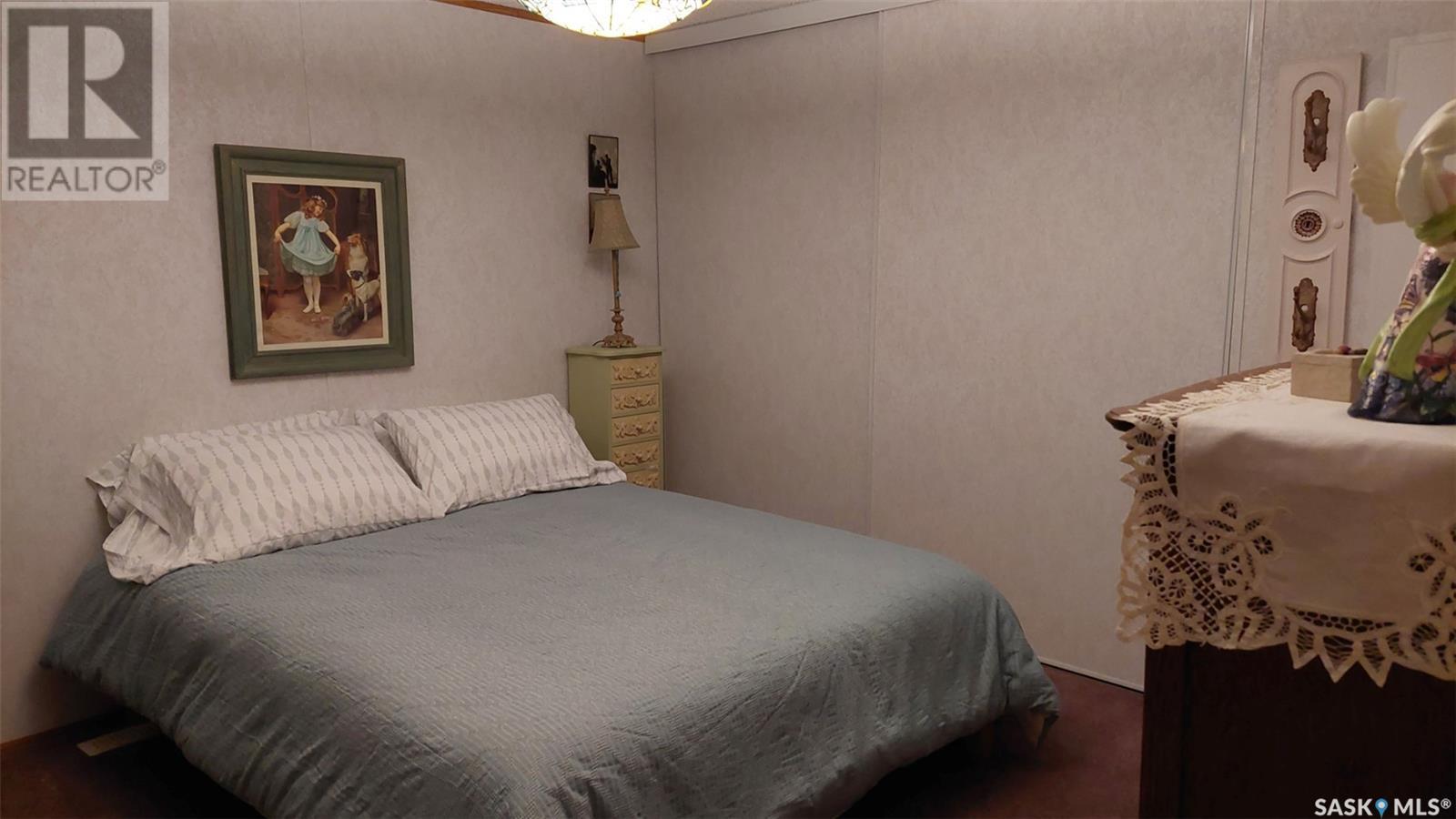 12 Holmes Street Property Photo 8