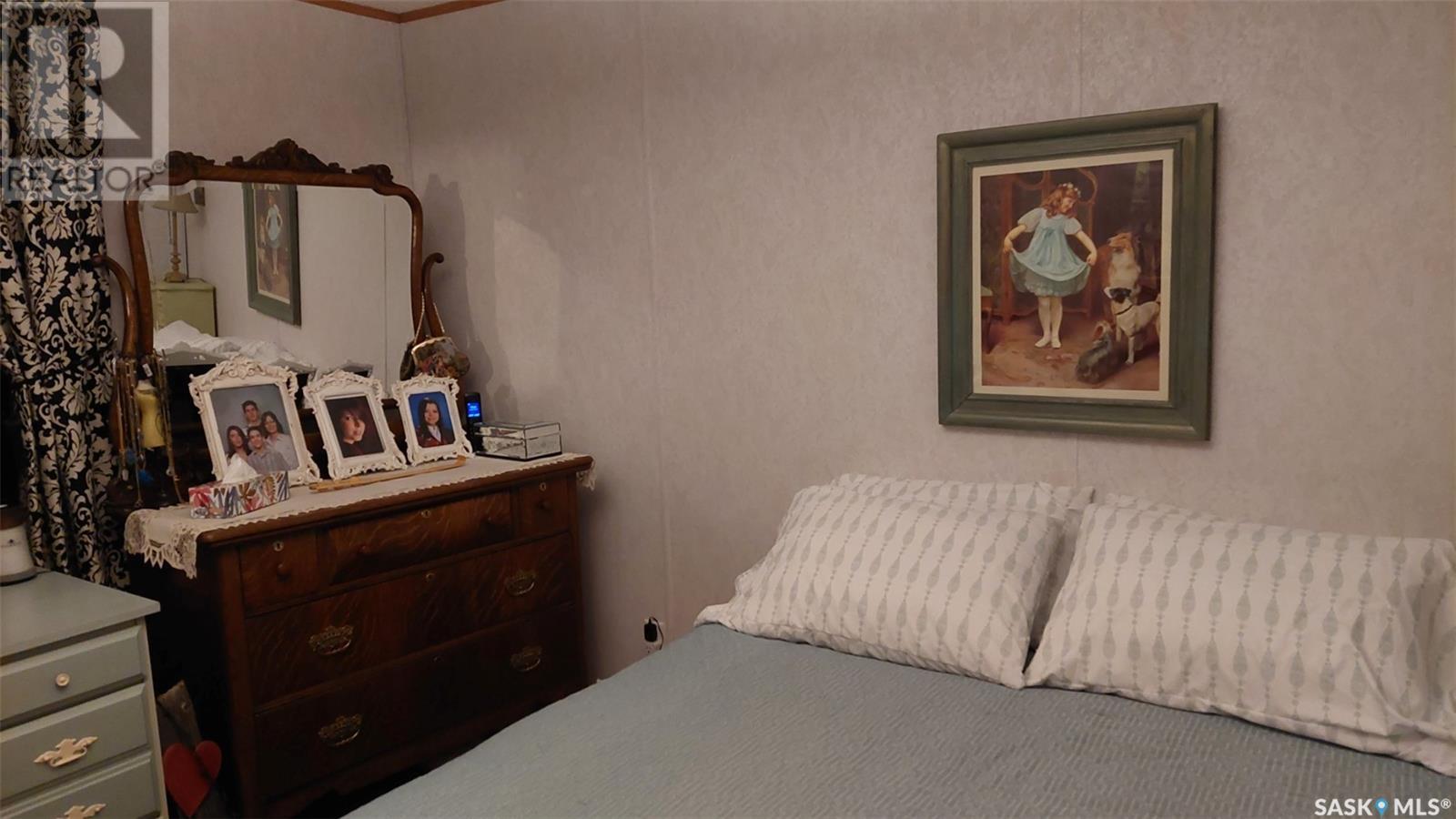 12 Holmes Street Property Photo 9
