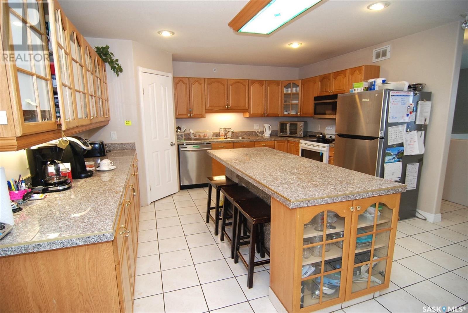 2915 37th Street W Property Photo 7
