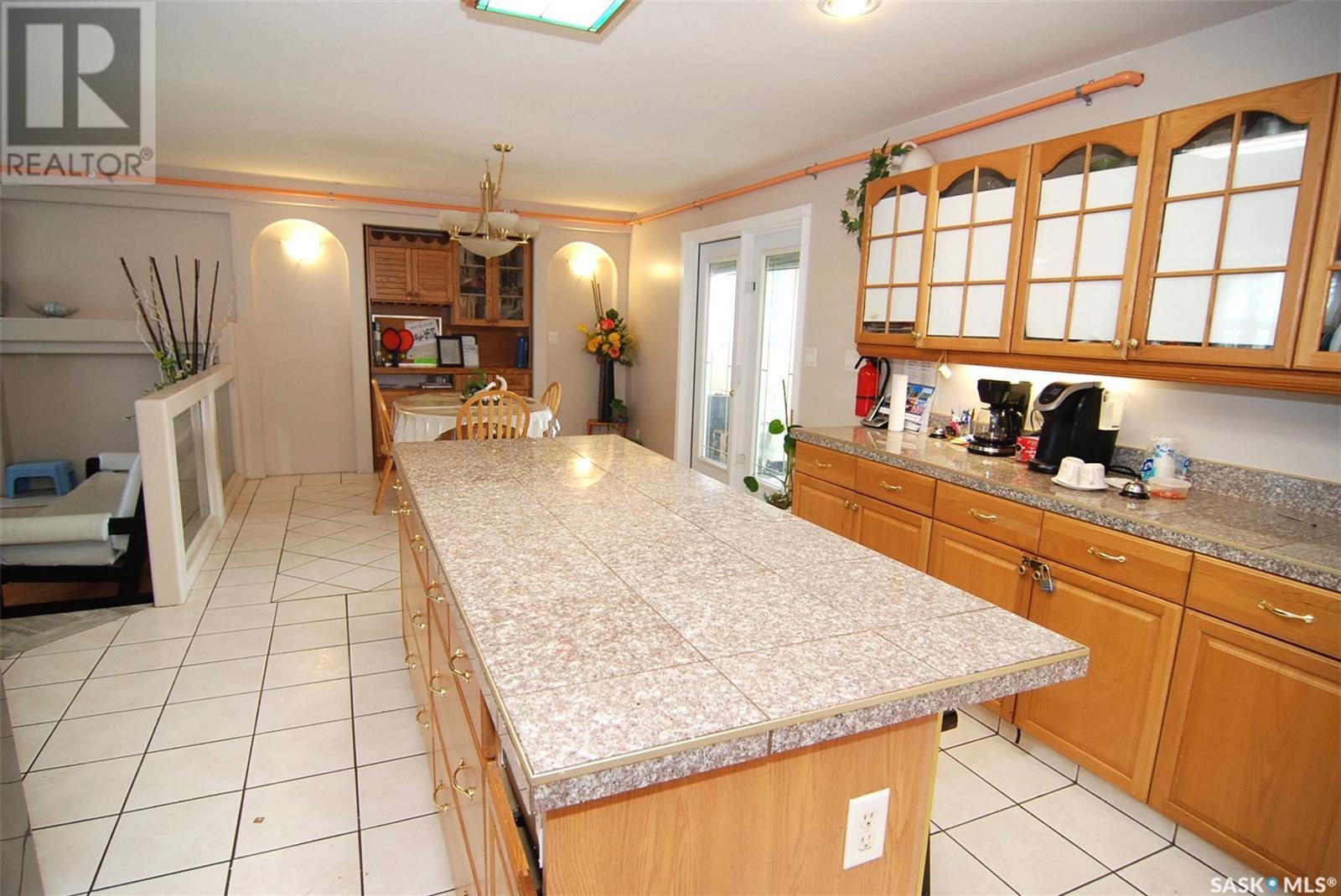 2915 37th Street W Property Photo 9