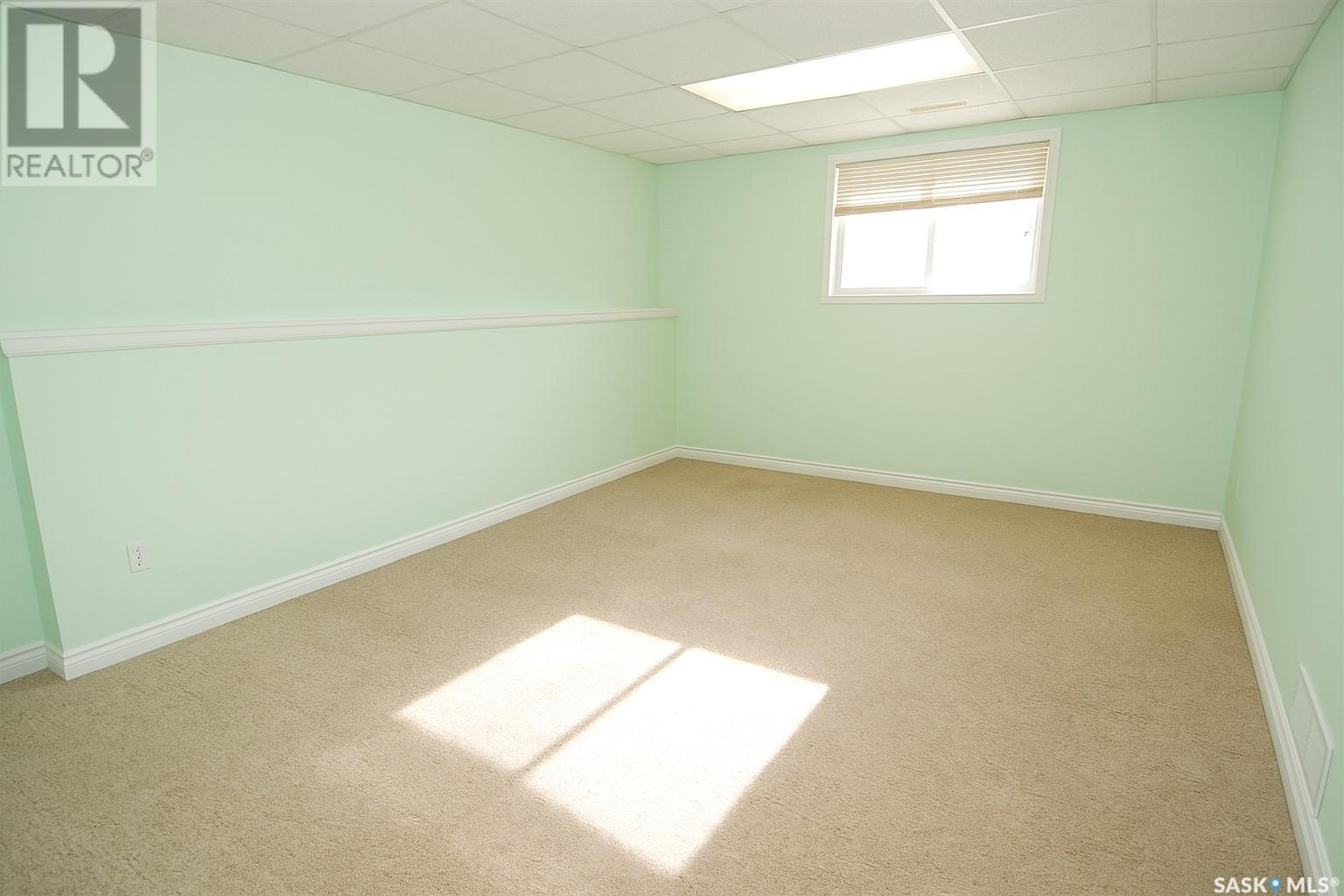2915 37th Street W Property Photo 17