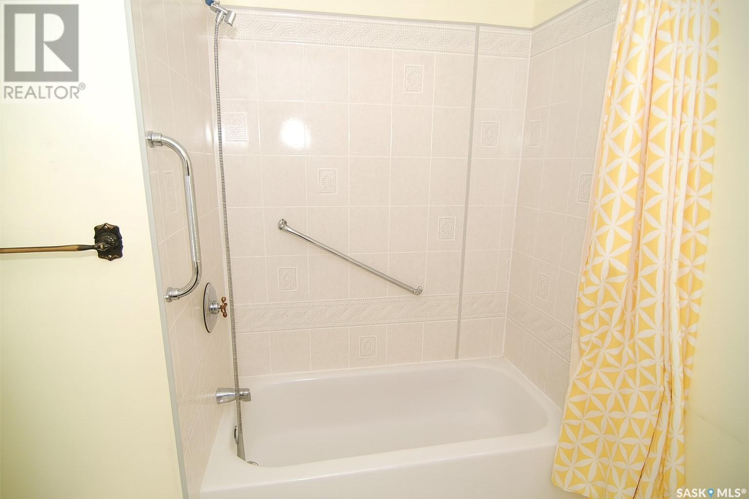 2915 37th Street W Property Photo 20