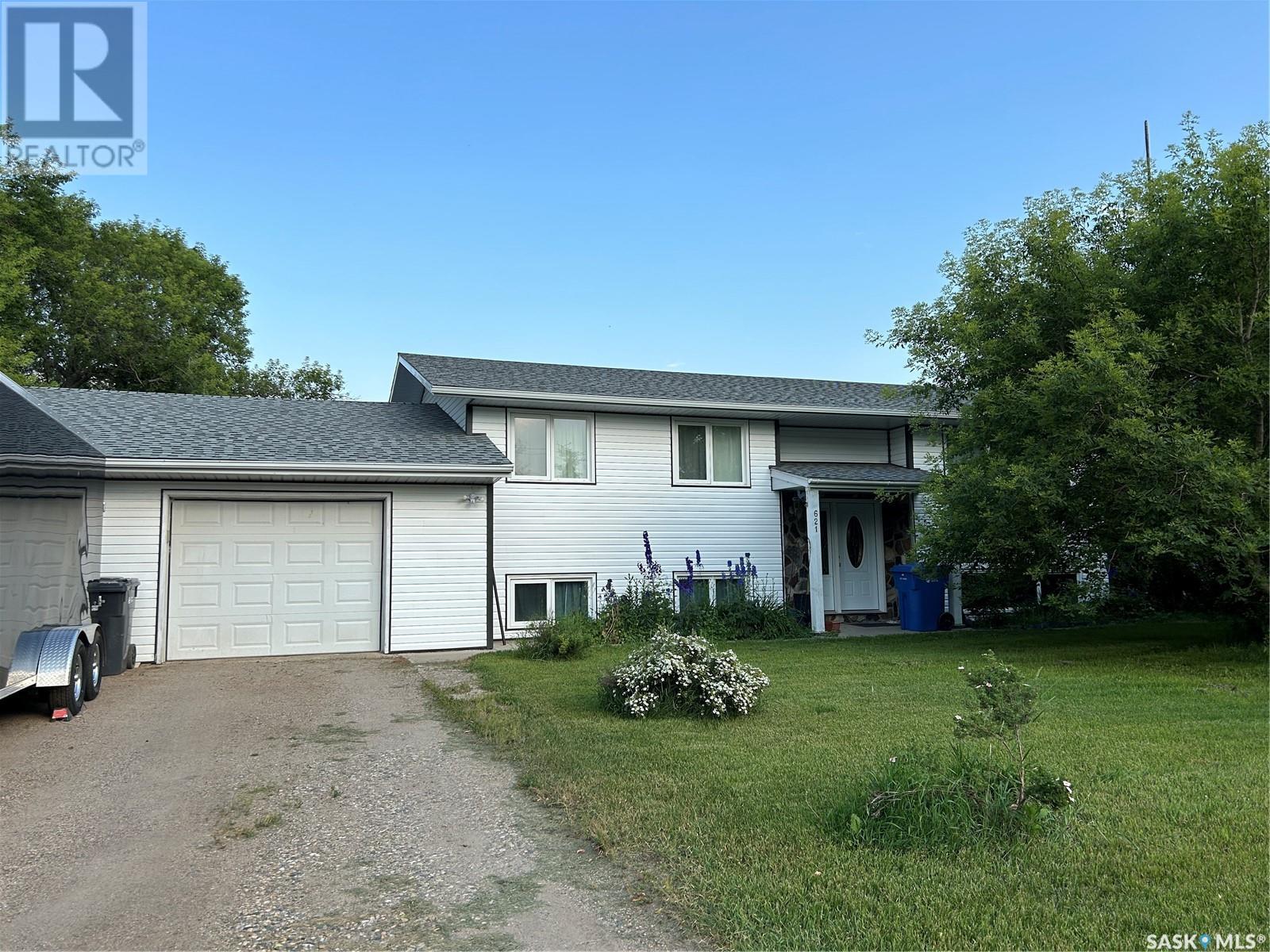 621 Mccall Street Property Photo 1