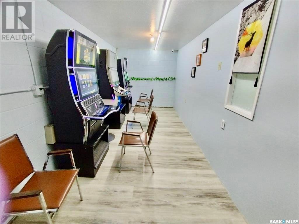 304 40 Highway Property Photo 6