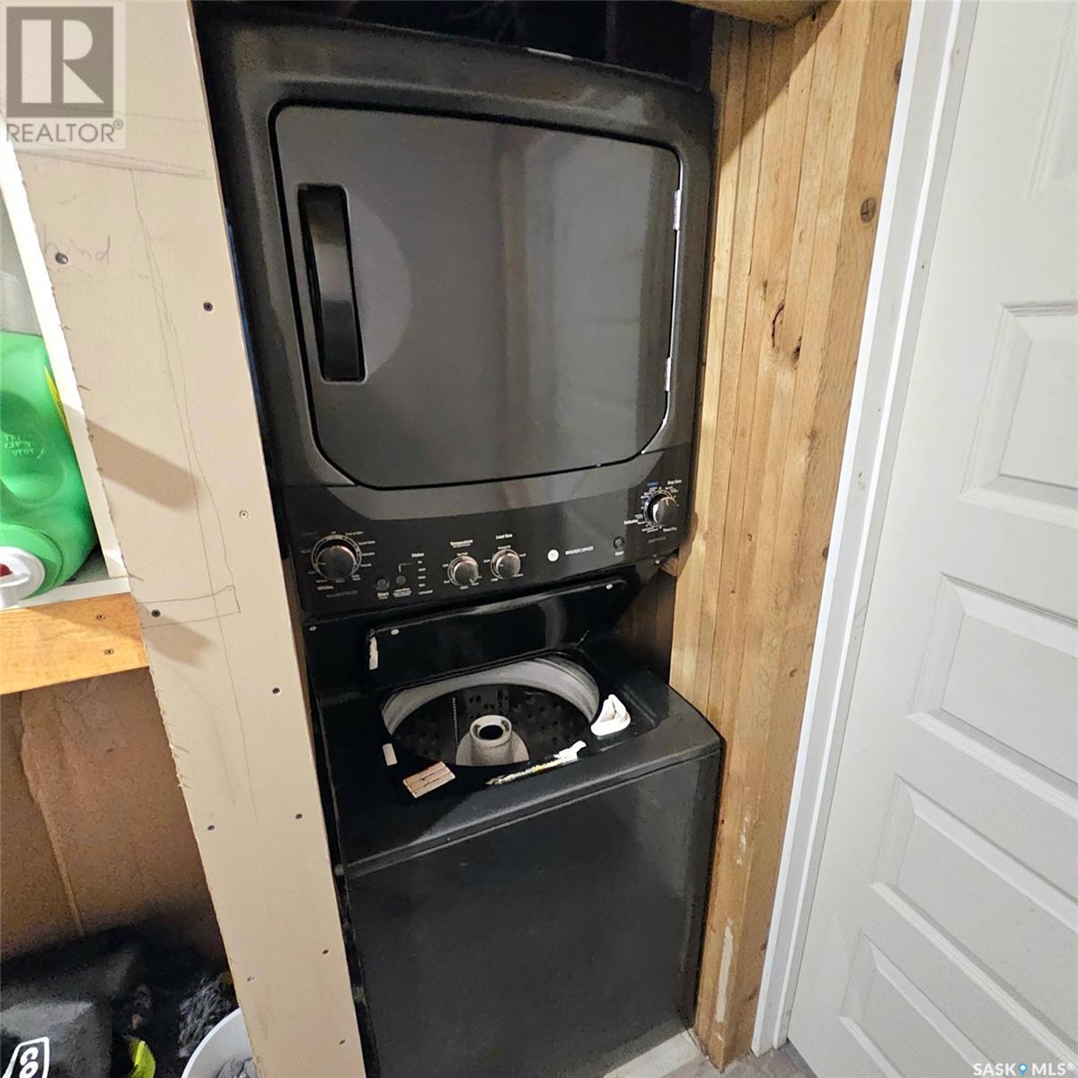 201 7th Street E Property Photo 28