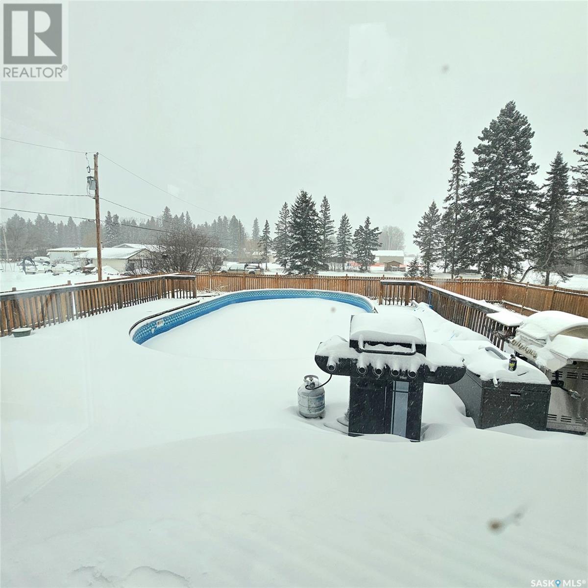 201 7th Street E Property Photo 33