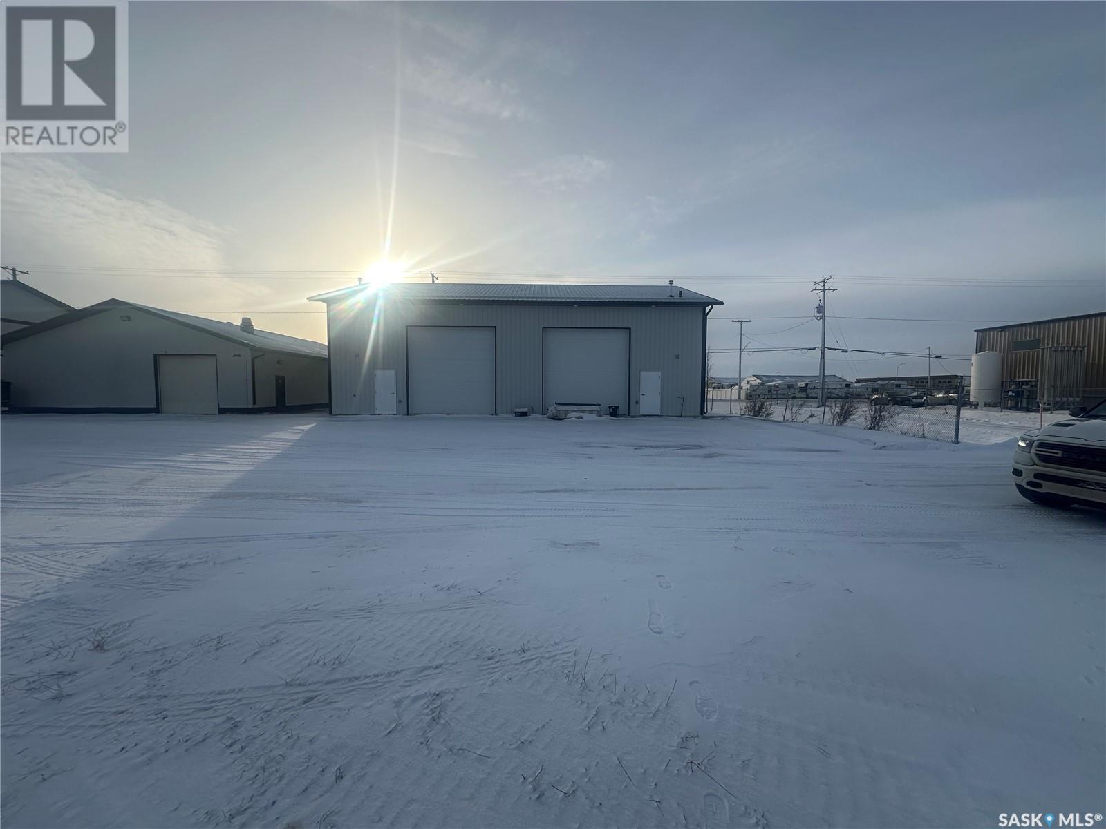 2 101 9th Street N Property Photo 5