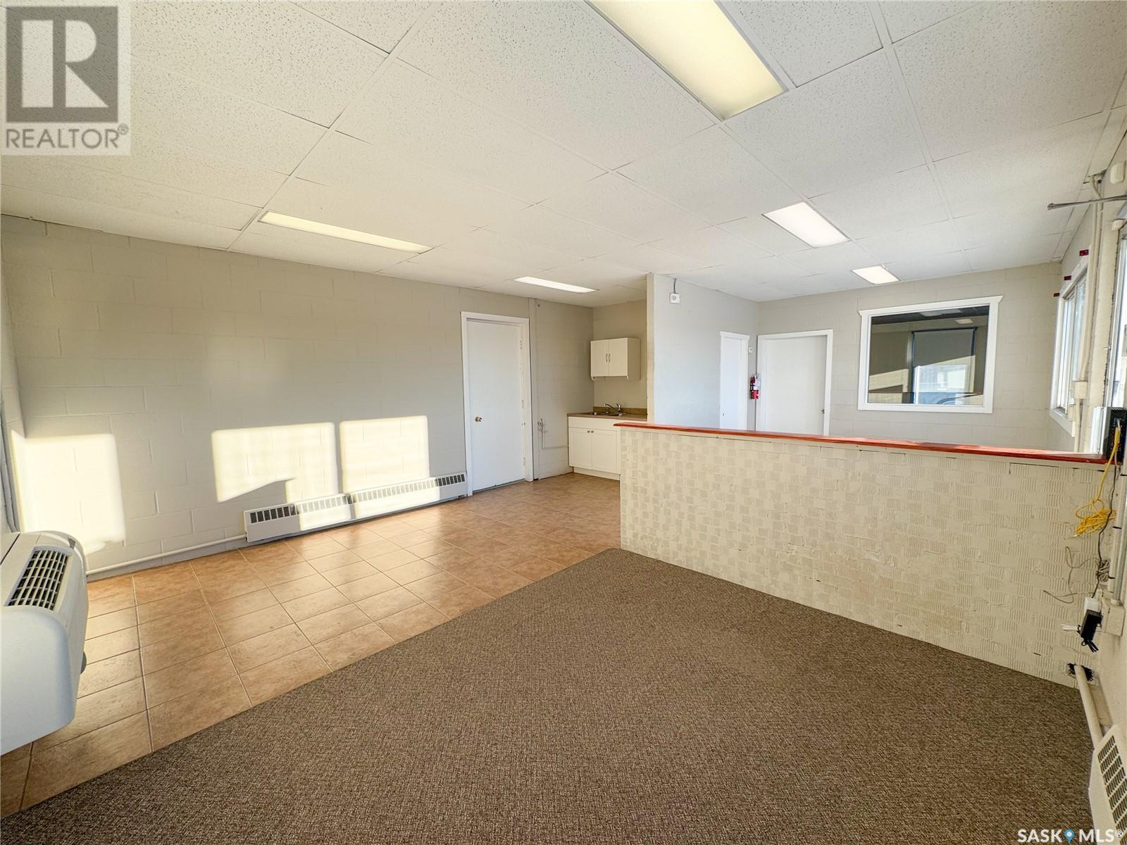 1451 North Service Road W Property Photo 15