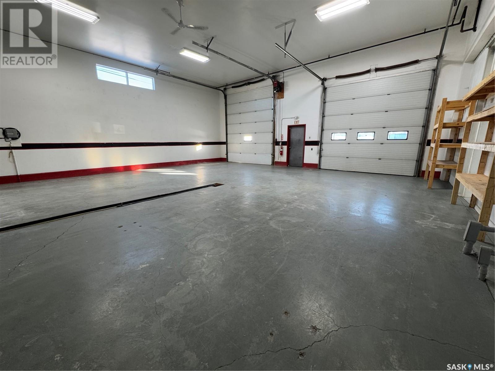 1451 North Service Road W Property Photo 23