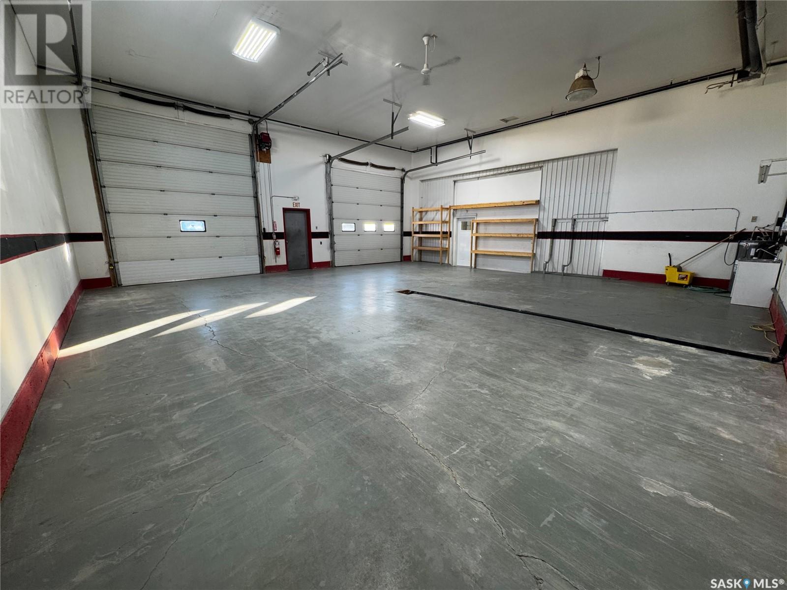 1451 North Service Road W Property Photo 24