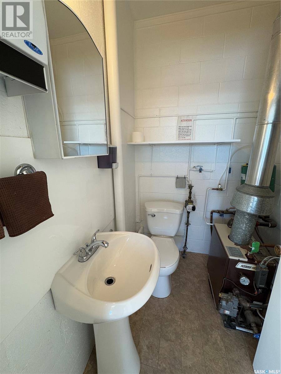 1451 North Service Road W Property Photo 27