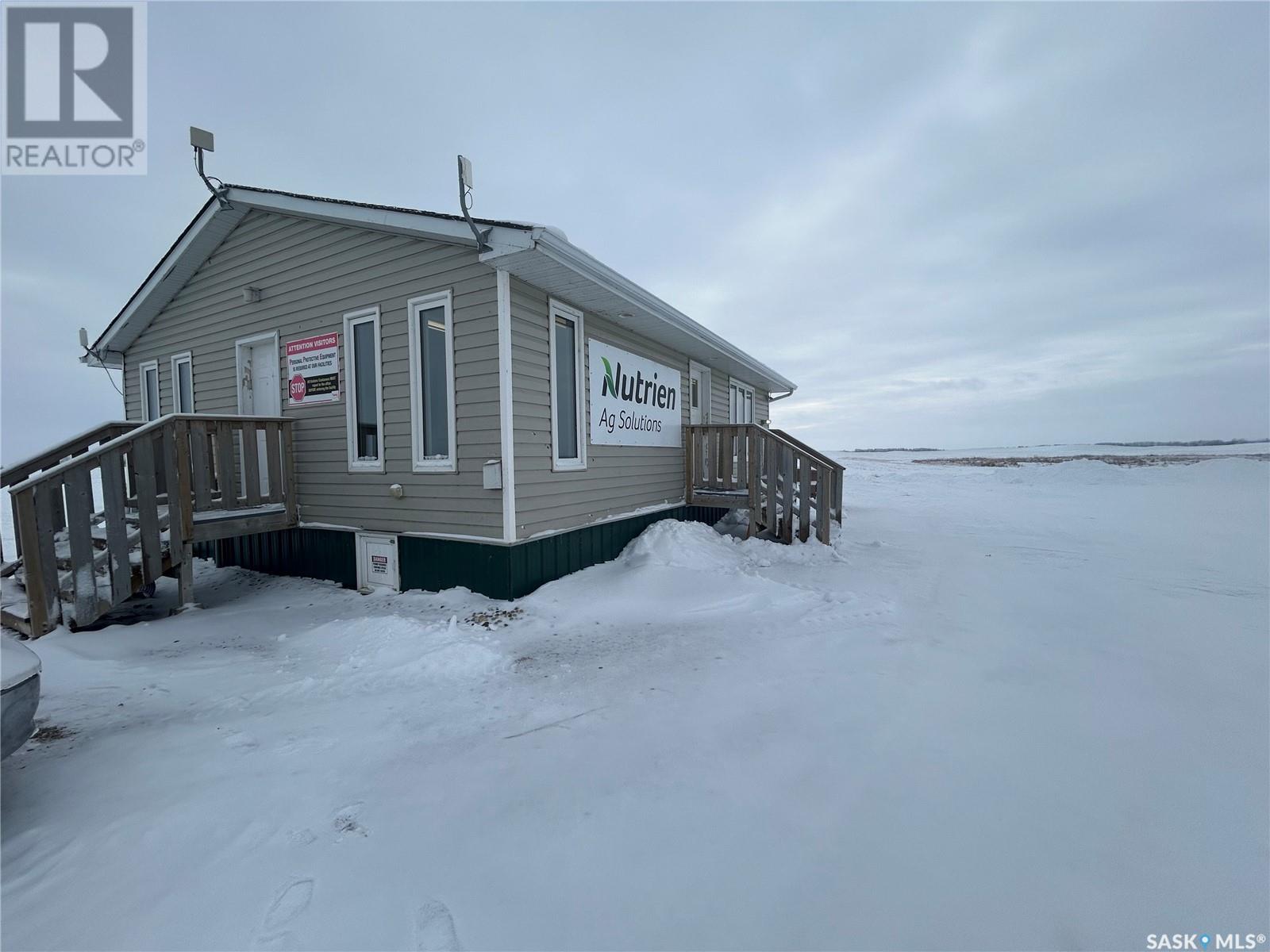 Ituna Commercial Building Property Photo 1