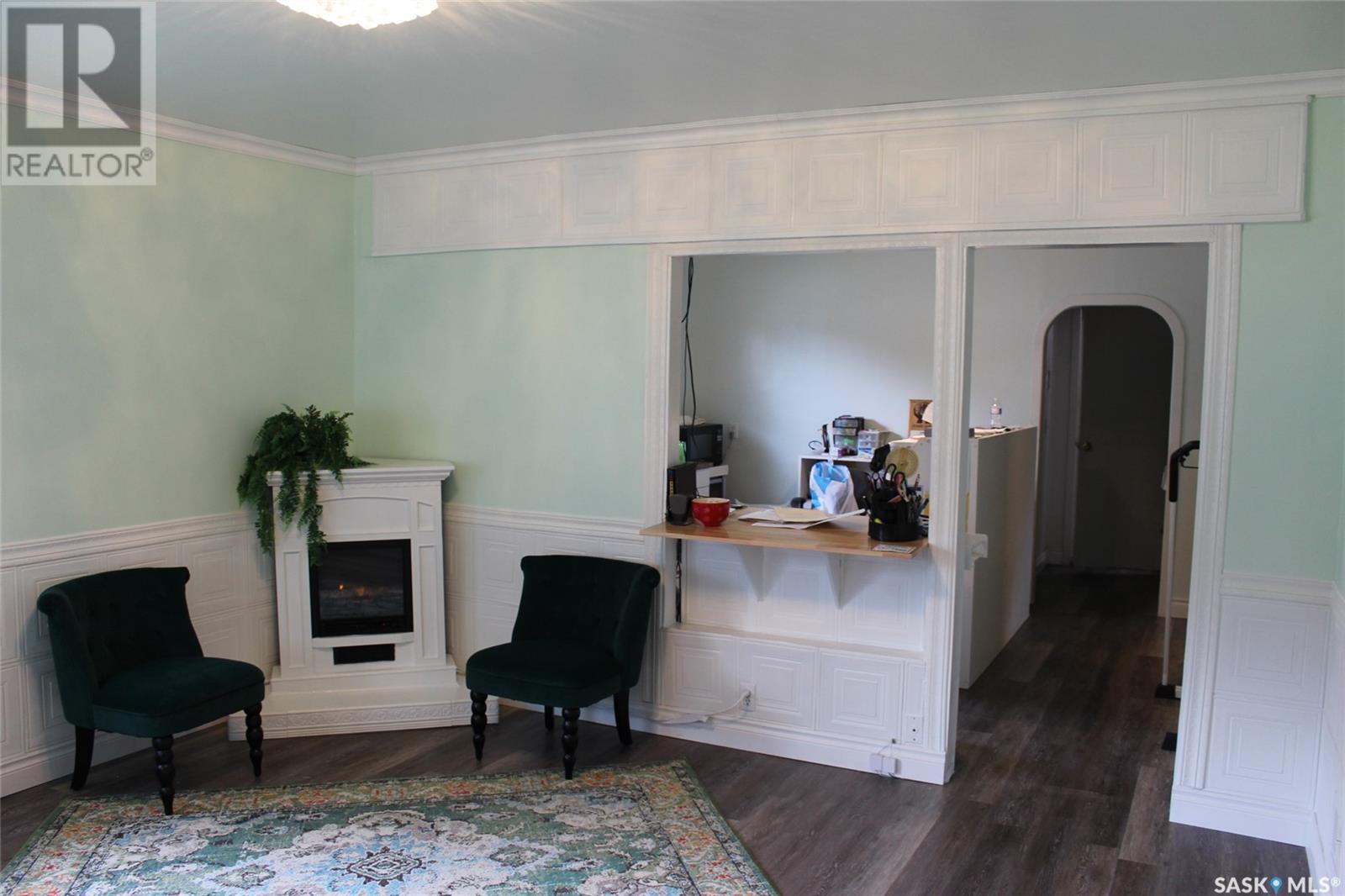 505 Centre Street Property Photo 3