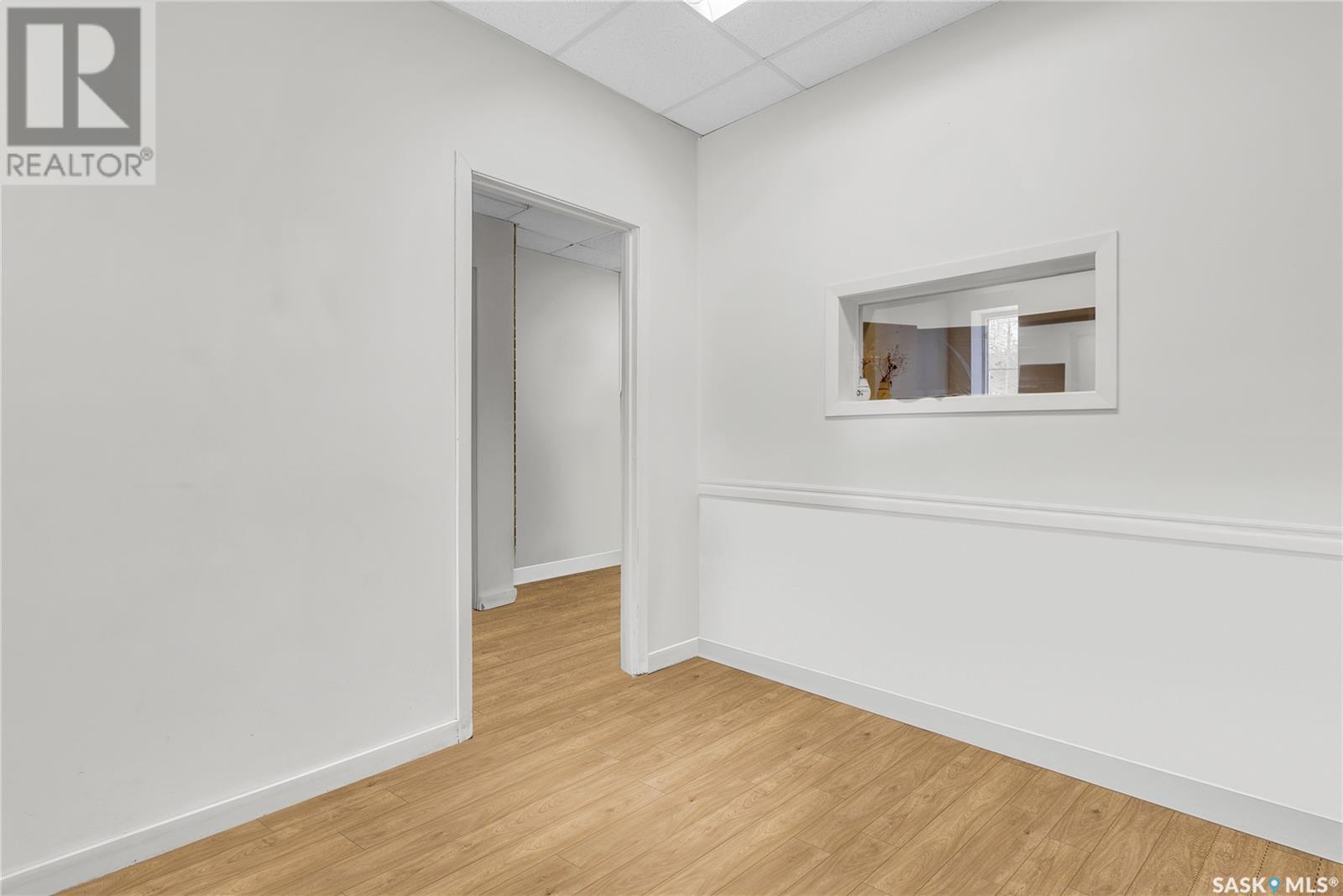 315 20th Street E Property Photo 25