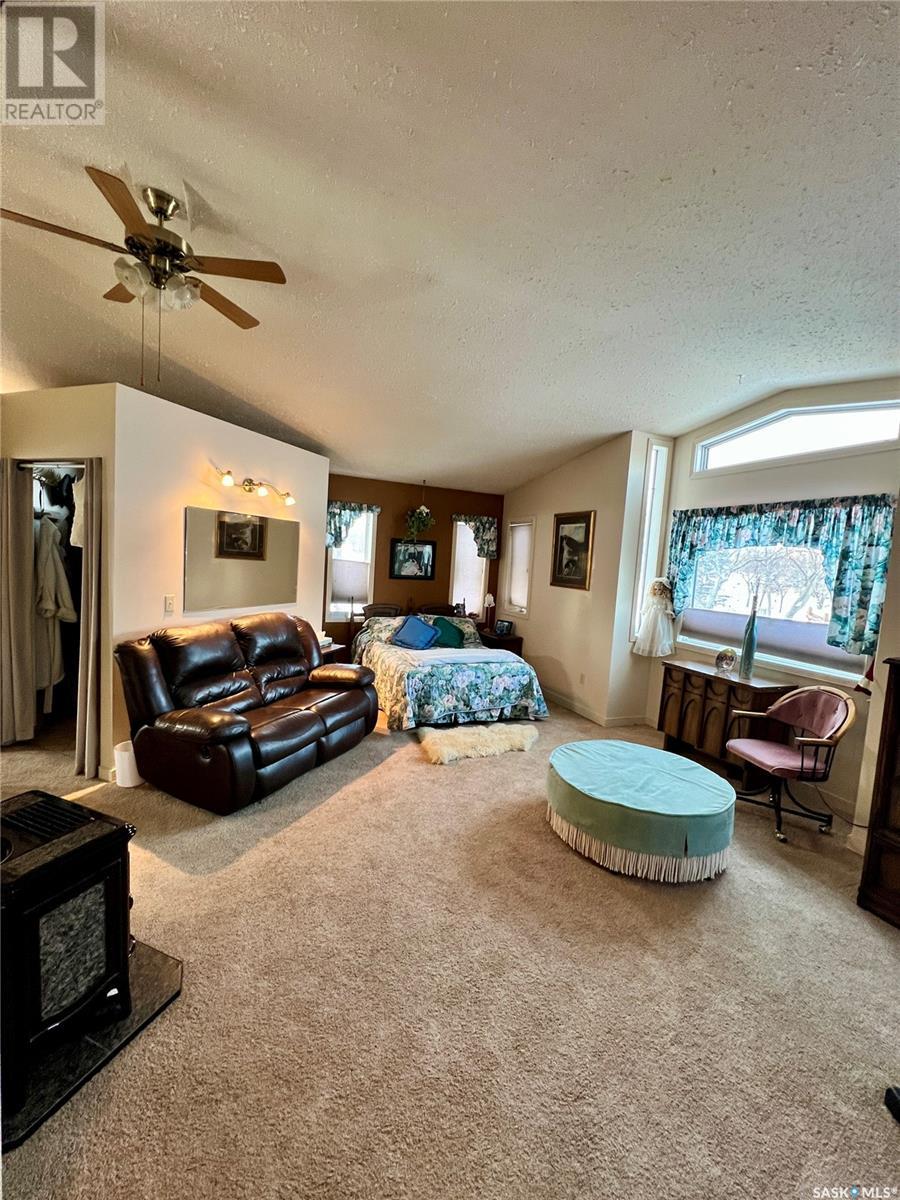 676 3rd Avenue Ne Property Photo 10