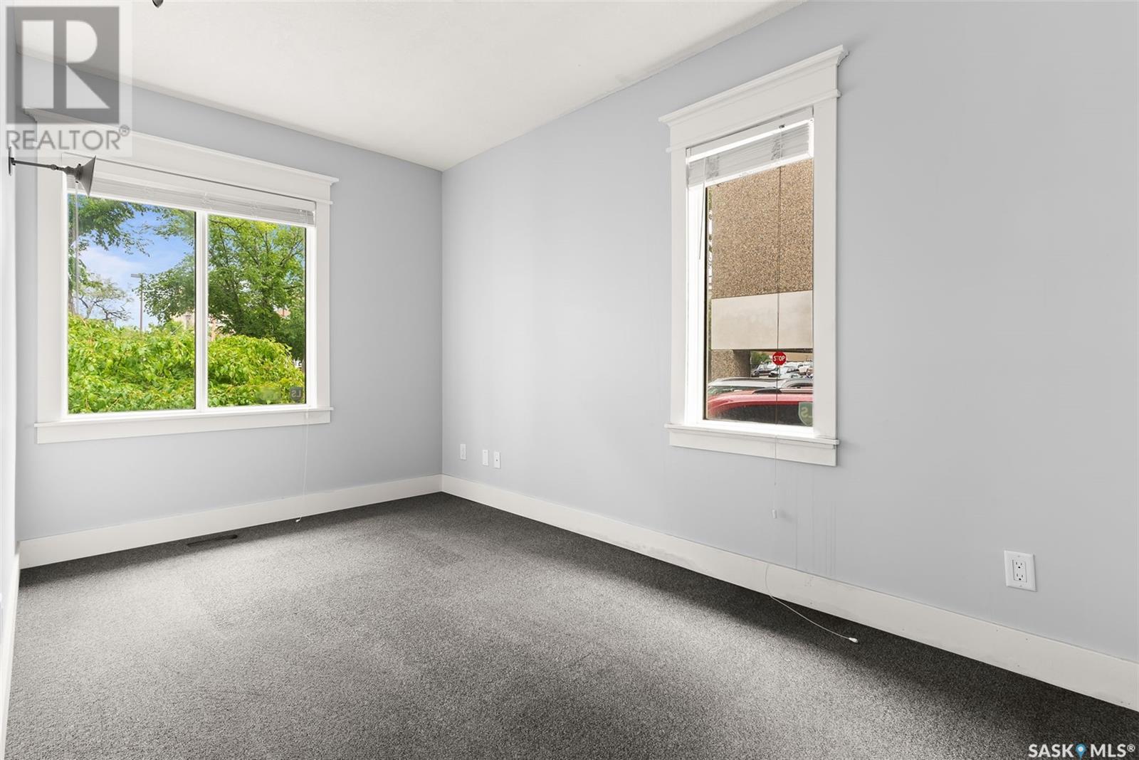 2062 Cornwall Street Property Photo 8