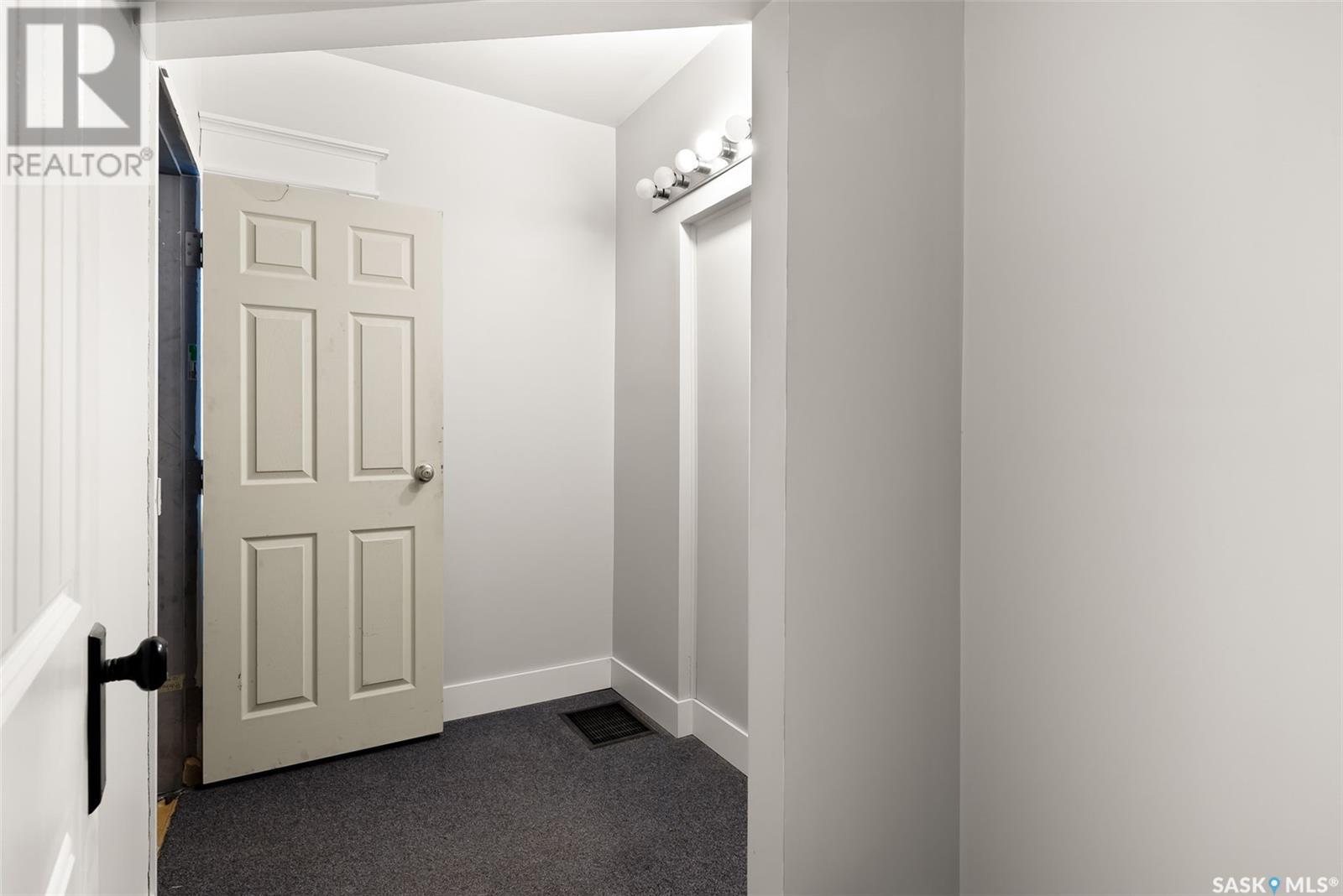 2062 Cornwall Street Property Photo 13