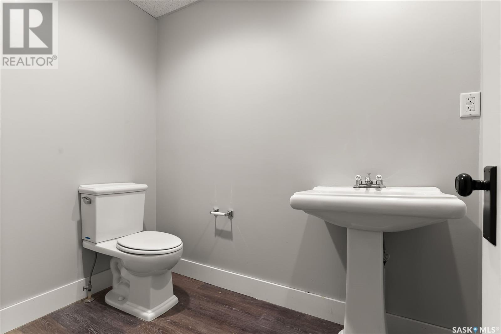 2062 Cornwall Street Property Photo 14